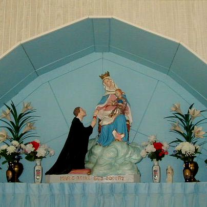 Shrine Statue of Mary, Queen of All Hearts